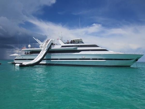 tulum luxury yacht rental