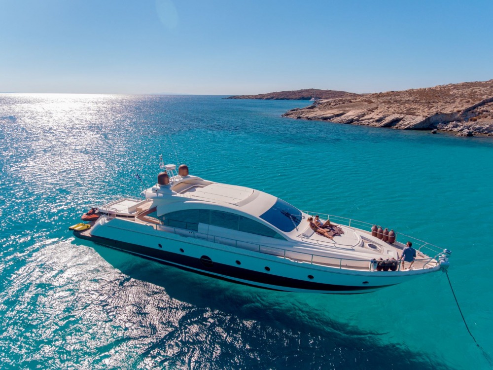 mykonos luxury yachts