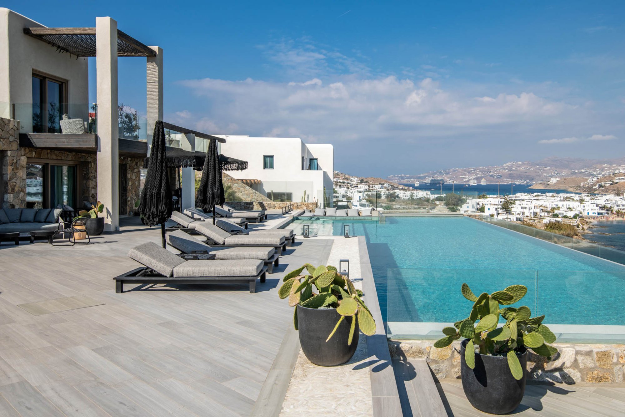 mykonos beautiful villas with infinity pool
